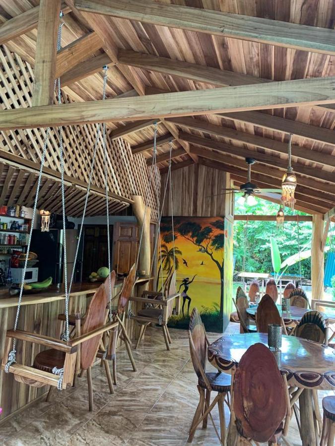 Bed and Breakfast Casa Mambo Cahuita Exterior foto