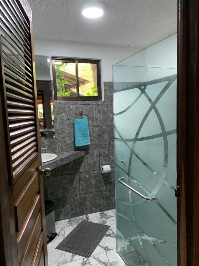 Bed and Breakfast Casa Mambo Cahuita Exterior foto